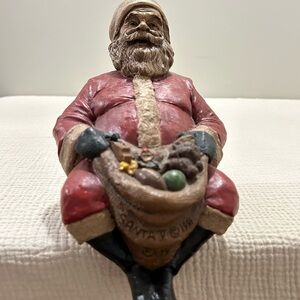 Hand-Painted 1991 Vintage Red Santa Sculpture Holiday Accent